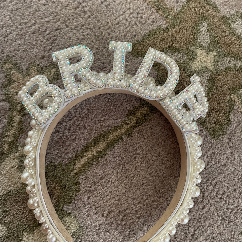 Pearl Embellished Bride Headband
